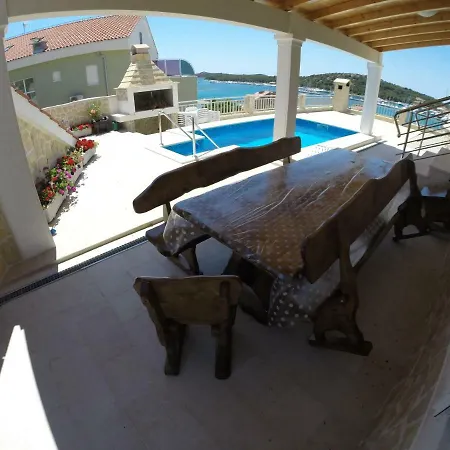 Luxury Goles Apartment